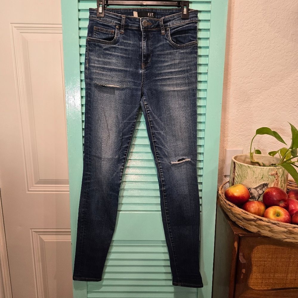 Kut from the Kloth Blue Skinny Jeans with Faded Wash